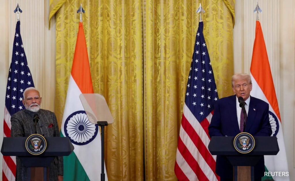 tuf95a4 donald trump narendra modi 625x300 22 February 25